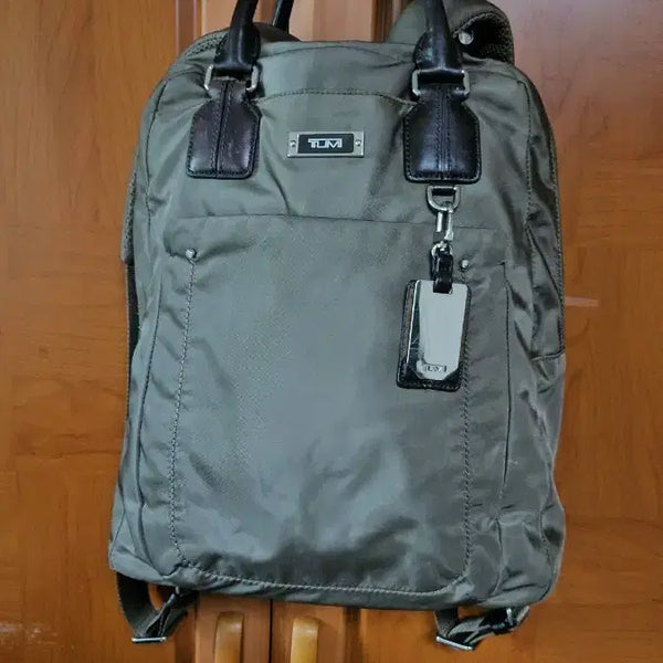 [BUNJANG] Tumi Women's Backpack Olive / TUMI 투미 여성 백팩 올리브 정품