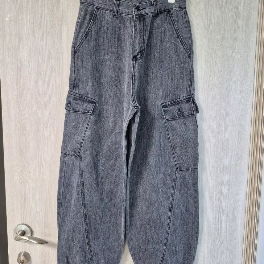 [BUNJANG] Vivitec Cargo Wide Pants Size S / 비비티코 카고 와이드 팬츠 S사이즈