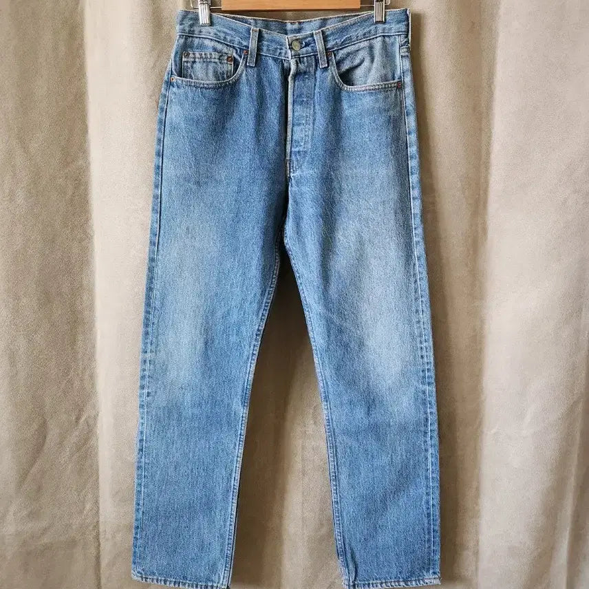 [BUNJANG] 80s Levi's 501 Vintage Denim Jeans (Medium Blue Wash, W31 L32) / 80s Levi's 리바이스 501 USA 중청 W31 L32