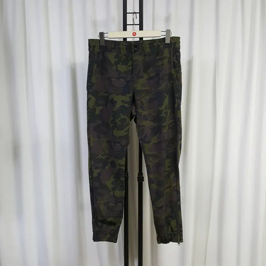 [BUNJANG] Nike Men's Camouflage Jogger Pants (35 Inch) / 나이키 남성 카모플라쥬 조거 팬츠 35 오일장