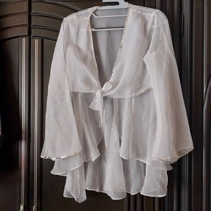 [BUNJANG] White See-Through Tie-Up Blouse / 화이트 시스루 끈 묶는 블라우스