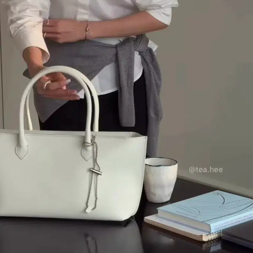 [BUNJANG] FYEO Frida Tote Bag / FYEO 프리다 토트백