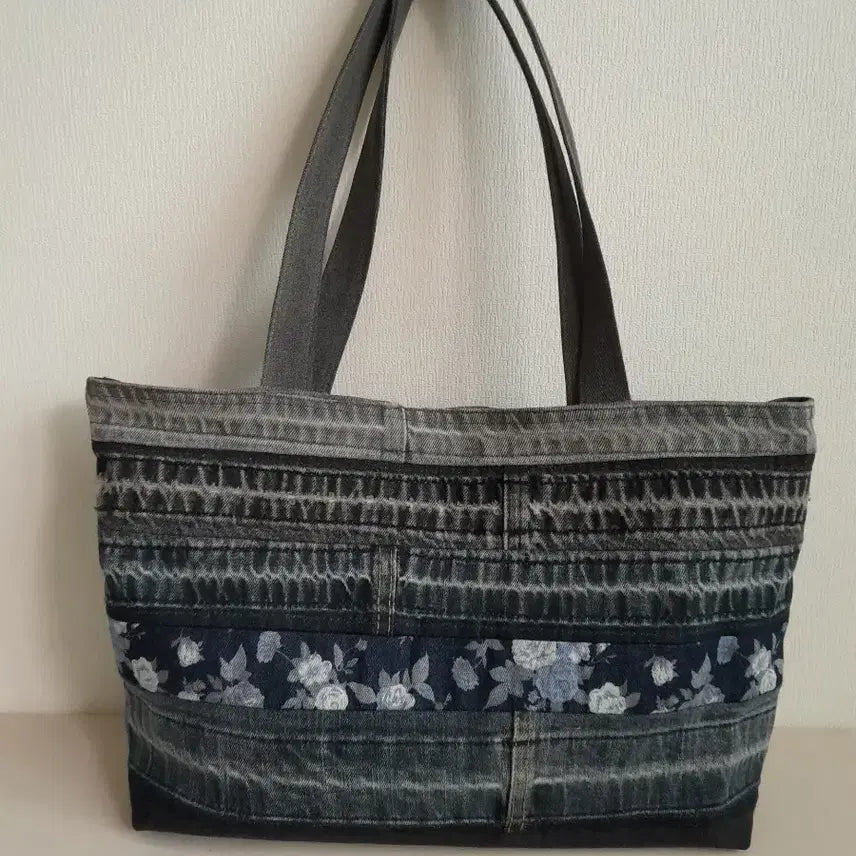 [BUNJANG] Denim Floral Patchwork Shoulder Bag / 데님 꽃무늬 패치워크 백