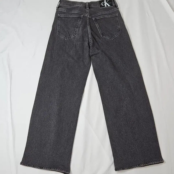 [BUNJANG] Calvin Klein CK Leather Patch Straight Black Denim Jeans Women's Size 27 / 캘빈클라인 CK 가죽패치 스트레이트 블랙데님 진 여성 27 거의 새상품)