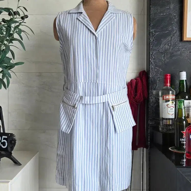 [BUNJANG] LOW CLASSIC Sky Blue Striped Sleeveless Dress with Pocket / 로우클래식 하늘색 스트라이프 포켓 민소매 원피스