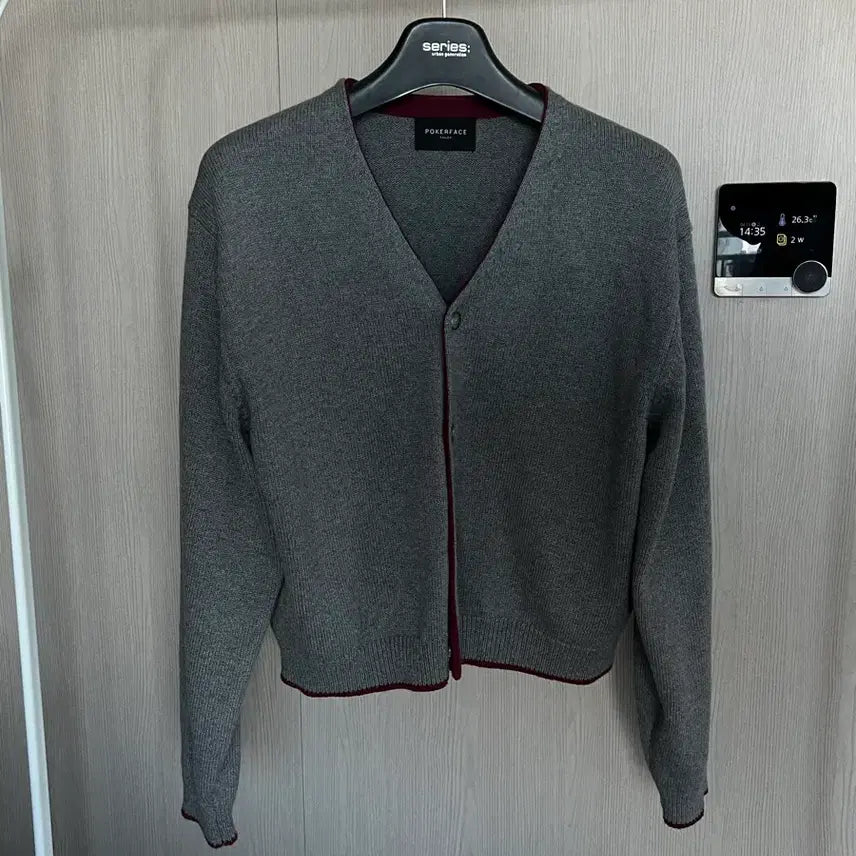 [BUNJANG] Poker Face Crop Cardigan Size 48 / 포커페이스 크롭 가디건 48사이즈