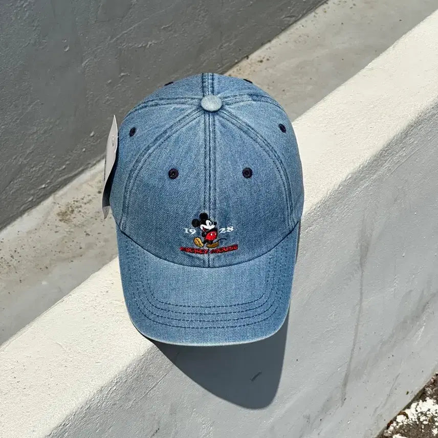 [BUNJANG] Disney Mickey Mouse Denim Ball Cap Hat (M) / (새상품) [M] 디즈니 미키마우스 데님 볼캡 모자