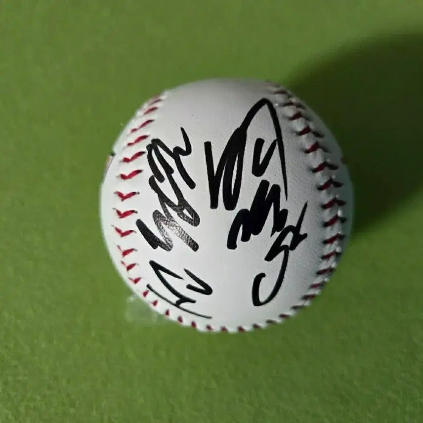 [BUNJANG] Haitai Tigers Sun Dong-yol Autographed Baseball / 해태타이거즈  선동열 감독님 싸인볼