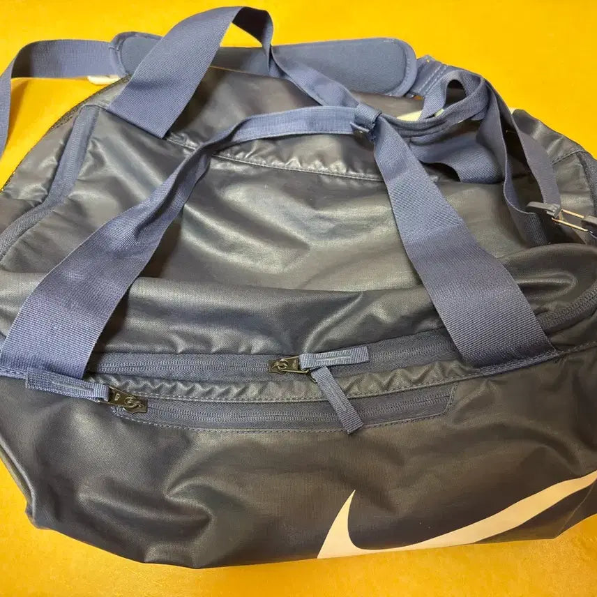 [BUNJANG] Nike Alpha Adapt Crossbody Duffel Bag Navy / 나이키 알파 어뎁터 크로스바디 더플백 네이비