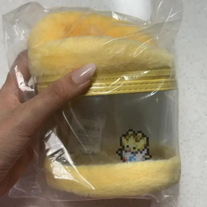 [BUNJANG] Naming Togepi Fur Pouch / 네이밍 토게피 화장품파우치(새상품)