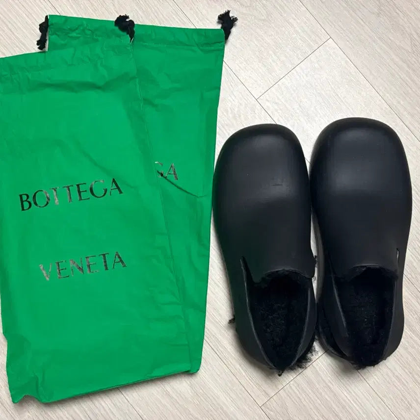 [BUNJANG] Bottega Veneta Black Puddle Sandals / 정품)42 보테가 베네타 블랙 퍼들 샌들