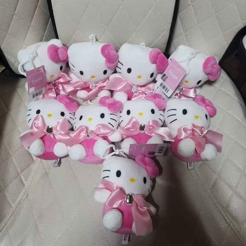 [BUNJANG] Sanrio Hello Kitty Plush Keychain Pink Ribbon / 산리오 헬로키티 인형 키링 핑크 리본 (9개)팝니다.