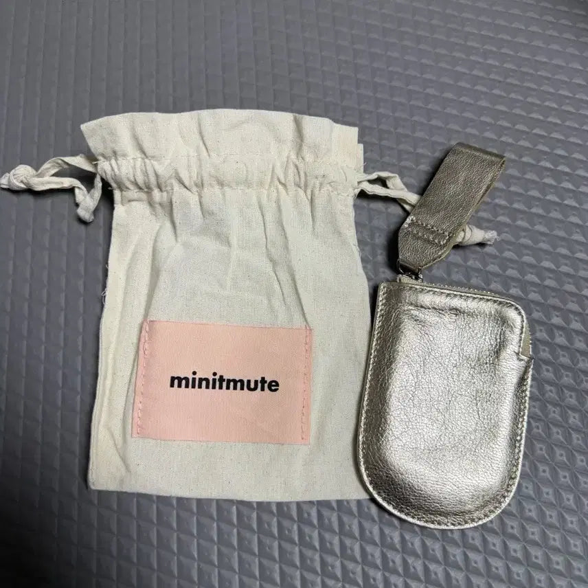 [BUNJANG] minitmute MM Card Wallet Gold / 미닛뮤트 mm card wallet 카드지갑 골드