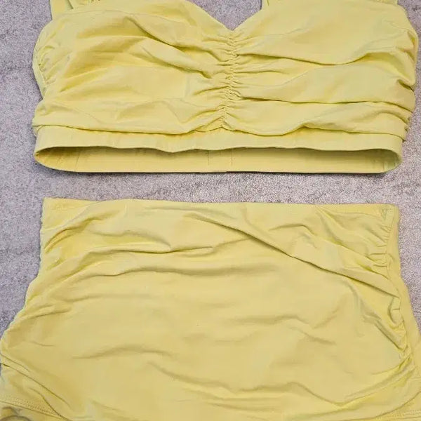 [BUNJANG] Bright Yellow Scarf / 핫한