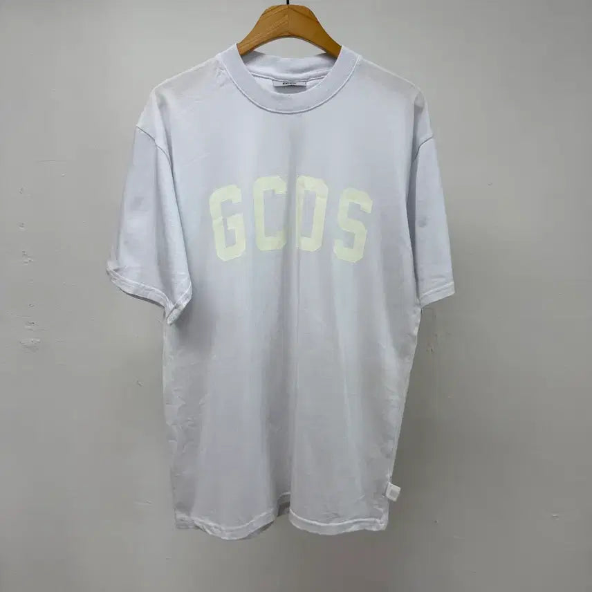 [BUNJANG] GCDS Big Logo White Short Sleeve T-Shirt / GCDS 빅로고 화이트 반팔 티셔츠 003 오버핏 JS54
