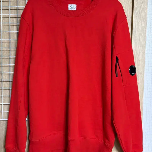 [BUNJANG] C.P. Company Red Sweatshirt with Lens Detail / CP컴퍼니 레드 맨투맨
