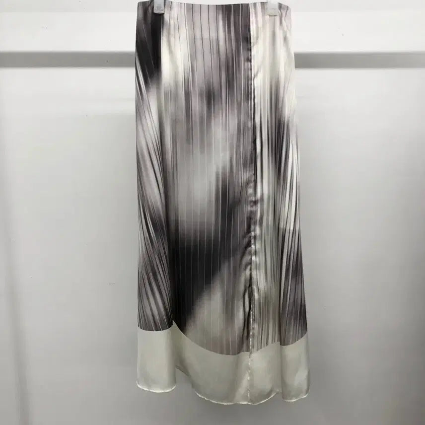 [BUNJANG] Low Classic Slit Printing Long Skirt / 로우클래식 슬릿 프린팅 스커트 55