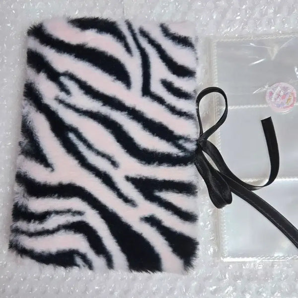 [BUNJANG] Zebra Gal Gya-ru Pink Fur Binder with Inserts / 지브라 갸루 a6 핑크 털바인더 양도 속지포함 다이어리 다꾸