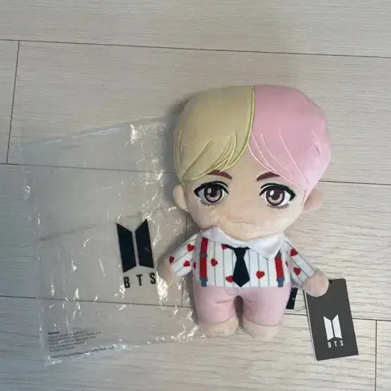 [BUNJANG] BTS V Taehyung Idol Pop-Up Store Doll (Sealed) / 폭덤)) 방탄 bts v 뷔 태형 아이돌 팝업 인형 미개봉 새상품