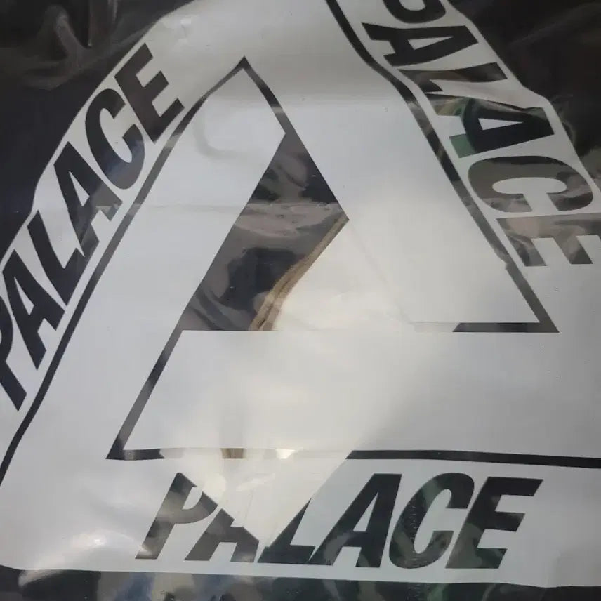 [BUNJANG] Palace Stella Artois Windbreaker / [새상품]팔라스 스텔라 아르투아 바람막이