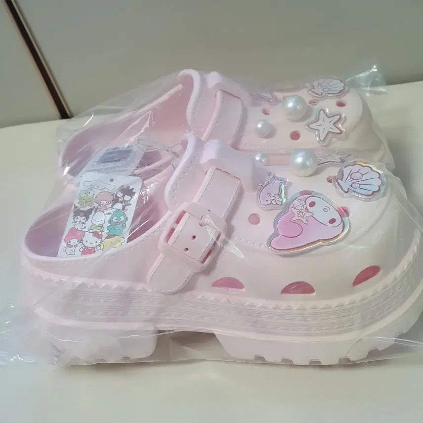 [BUNJANG] Sanrio My Melody Summer Crocs Sandals / 귀엽고 예쁜 산리오 마이멜로디 여름 크록 샌들 신발