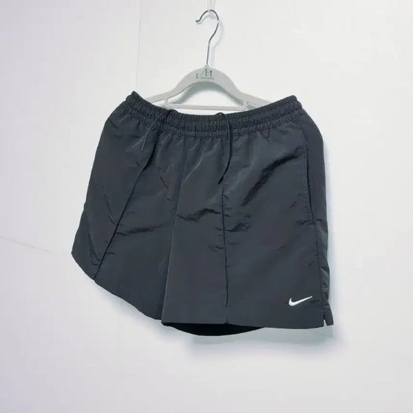 [BUNJANG] Nike Women's 2024 Black Woven Running Shorts / 여성 2024 나이키 상태양호 검정 우븐 쇼츠 반바지 바지 여름 러닝복
