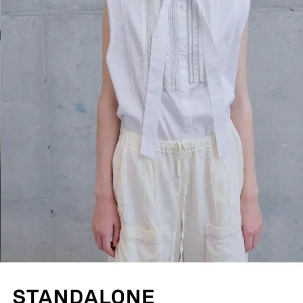 [BUNJANG] Standalone Beaded Blouse / 새상품 STANDALONE 스탠드얼론  비즈 블라우스