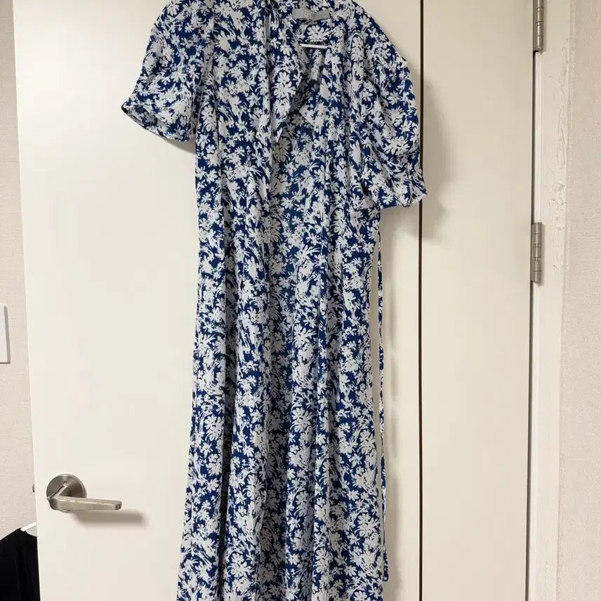 [BUNJANG] 8seconds Floral Long Wrap Dress / 에잇세컨즈) 플라워 롱 랩원피스