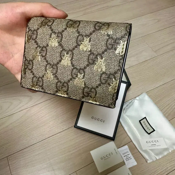 [BUNJANG] Gucci GG Supreme Canvas Beige Women's Bifold Wallet / (새상품 같은) 구찌 GG 수프림 캔버스 베이지 색상의 여성 반지갑
