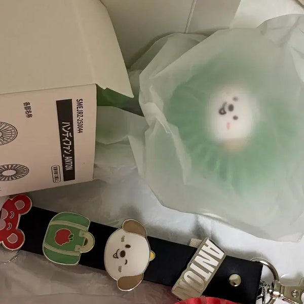 [BUNJANG] RIIZE Anton Tokyo Dome All Concert Goods Fan + Lightstick Strap / 앤톤 최종 가격내림 도쿄돔 올콘 굿즈 선풍기 + 응원봉 가죽 스트랩 일괄