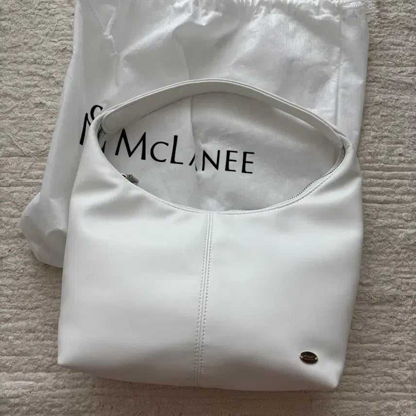 [BUNJANG] MacMaccanni Pocos Small Shoulder Bag Ivory / 한번착용) 맥끌라니 포코스몰 숄더백 아이보리