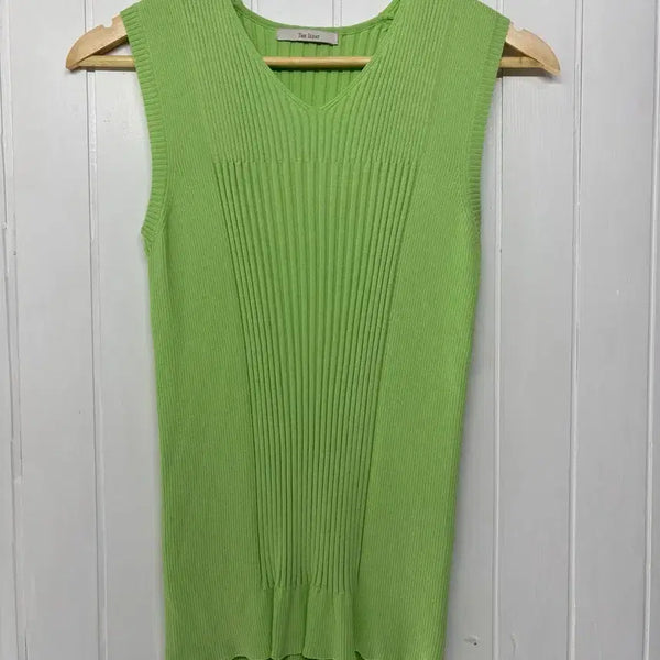 [BUNJANG] THE IZZAT Melona Color V-Neck Ribbed Knit Sleeveless Top / THE IZZAT 더이잗 니트 민소매 여성F(메로나 컬러)  나
