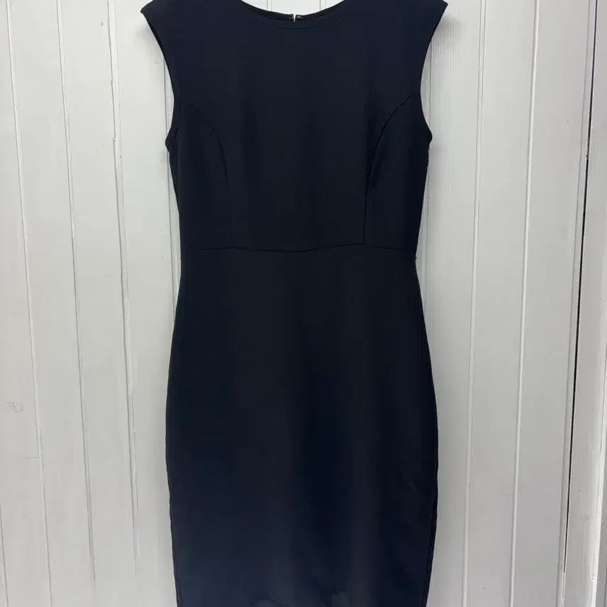 [BUNJANG] Banana Republic Black Sleeveless Dress Size 2 (55-66) / 바나나리퍼블릭 블랙 민소매 원피스 사이즈 2(55-66)  다