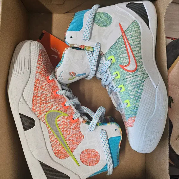 [BUNJANG] Nike Kobe 9 Elite GS Mismatch GS Size 4.5Y (235mm) New With Tags / [새상품/나코탭] 나키이 코비 9 엘리트 GS 미스매치 (235mm