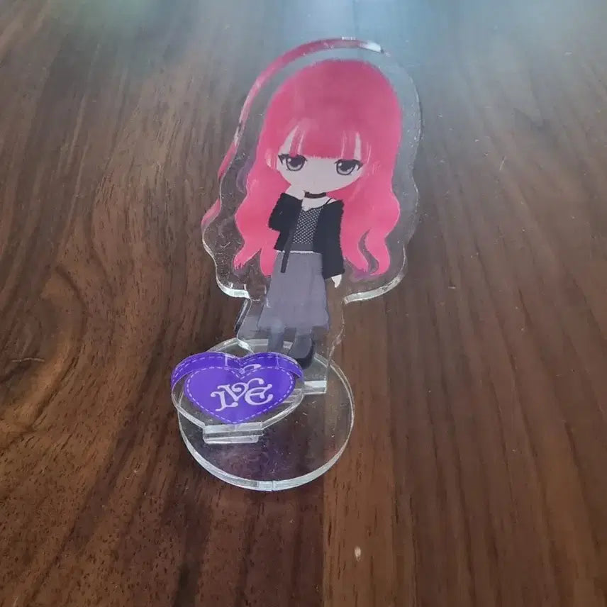 [BUNJANG] IVE Liz Acrylic Stand / 아이브 리즈 아크릴 스탠드