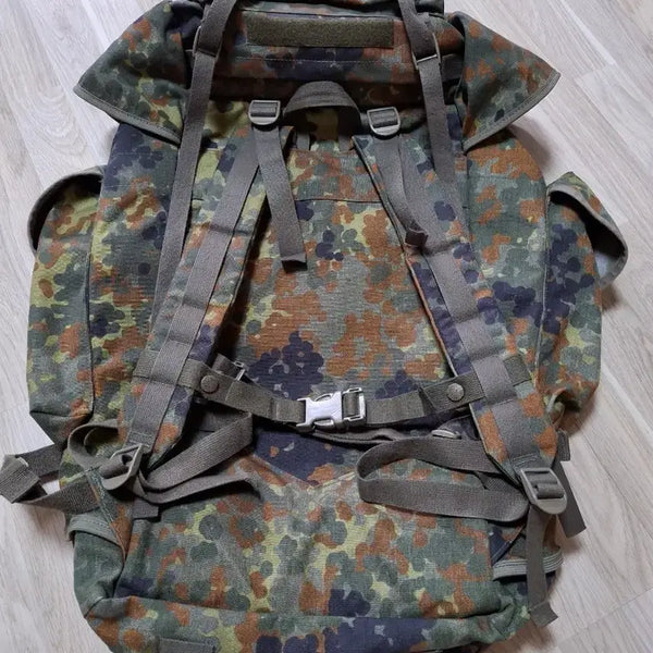 [BUNJANG] German Military Combat Backpack (Olive Drab) / 밀리터리 독일군 전투 배낭 국방색