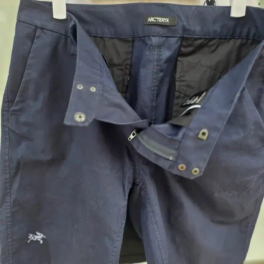 [BUNJANG] Arc'teryx Navy Men's Shorts 34 / 아크테릭스 네이비 남성반바지34