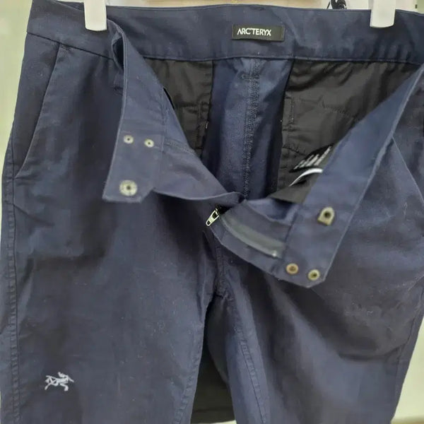 [BUNJANG] Arc'teryx Navy Men's Shorts 34 / 아크테릭스 네이비 남성반바지34