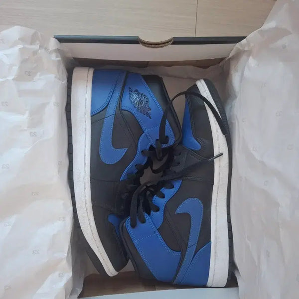 [BUNJANG] Nike Air Jordan 1 Mid Hyper Royal Sneakers / 나이키 에어 조던 1 미드 하이퍼 로얄