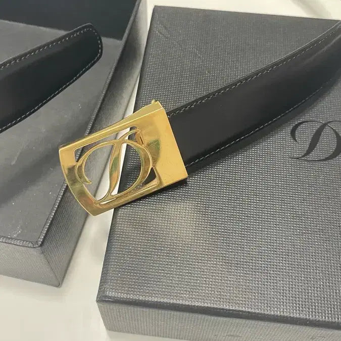 [BUNJANG] S.T. Dupont Leather Belt with Gold Buckle / 세인트듀퐁 벨트