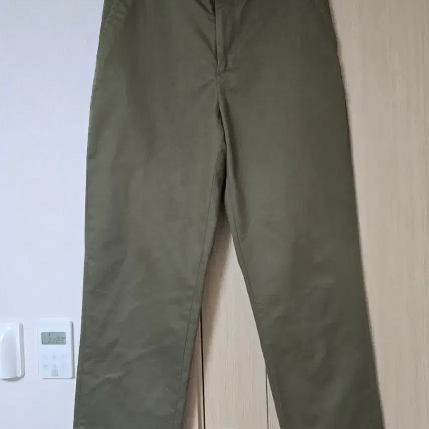 [BUNJANG] In-Depth Report Compact Basic Chino Pants Size 32 / 인뎁스리포트 컴팩트 베이직 치노 2사이즈(32)