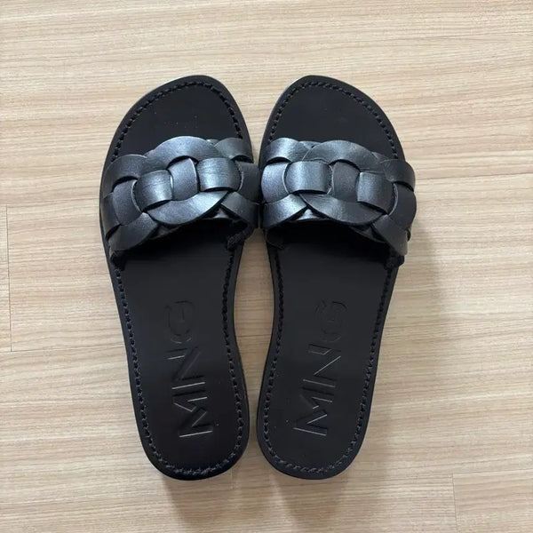 [BUNJANG] MNG Woven Slip-on Slippers Black / MNG 엠엔지 블랙 엮음 슬리퍼