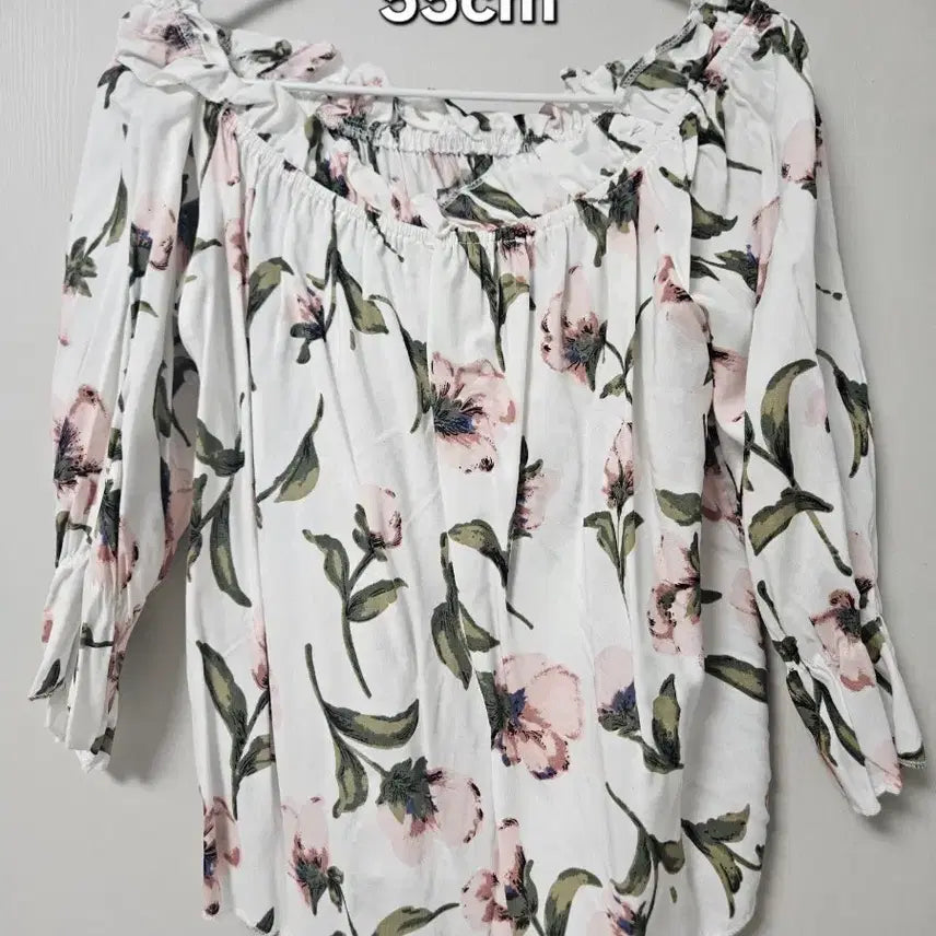 [BUNJANG] Floral Pattern Off-Shoulder Blouse / 플라워 패턴 오프숄더 블라우스