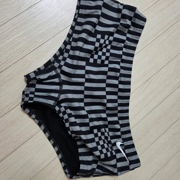 [BUNJANG] Nike HydraStrong Men's Checkerboard Pattern Swim Trunks / 나이키 숏사각 수영복