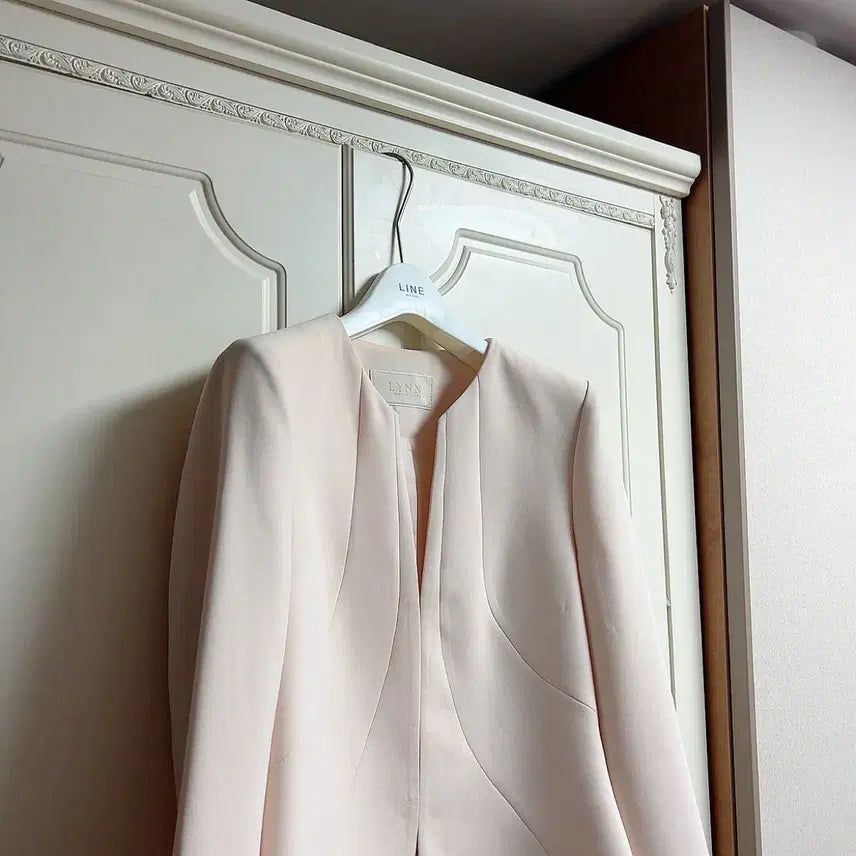 [BUNJANG] LYNN Beige Pink Polyester Blend Women's Blazer Size 55 / LYNN 린 자켓 55 사이즈