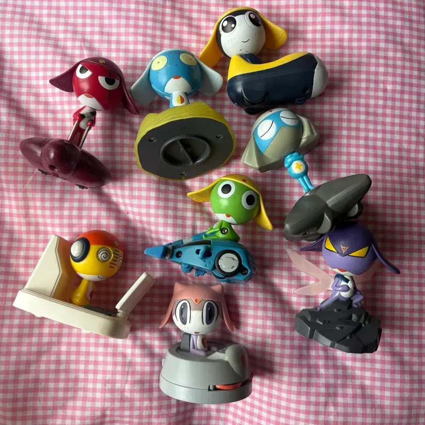 [BUNJANG] Keroro Happy Meal McDonald's Figure 8-Piece Full Set Bundle / (일괄) 케로로 해피밀 맥도날드 피규어 8종 풀셋