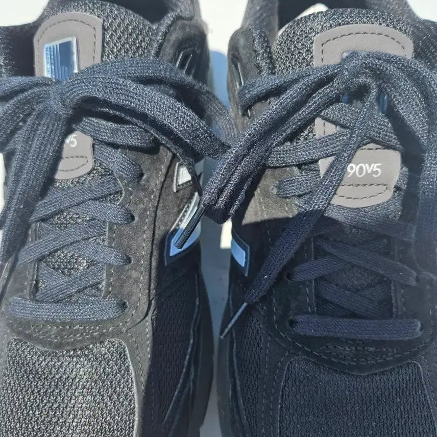 [BUNJANG] New Balance 990v5 Black Sneakers US 9.5 / 뉴발란스 990v5 블랙 운동화 275사이즈