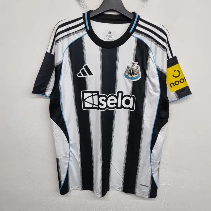 [BUNJANG] Newcastle United FC Football Jersey - Size XL / 뉴캐슬 축구 유니폼