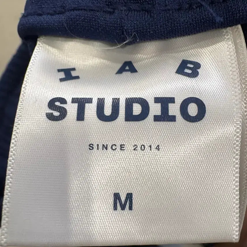 [BUNJANG] IAB Studio Track Pants Medium / IAB studio 트랙 팬츠 M