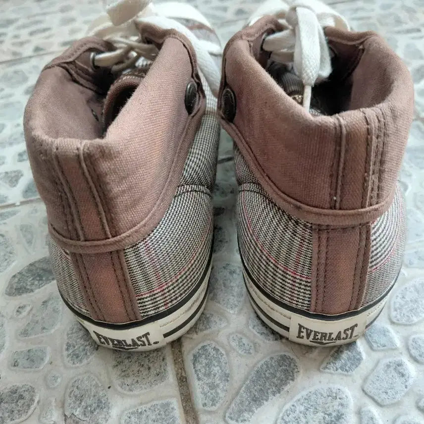 [BUNJANG] Everlast Check Pattern Brown Sneakers / 에버라스트 체크 패턴 브라운 스니커즈